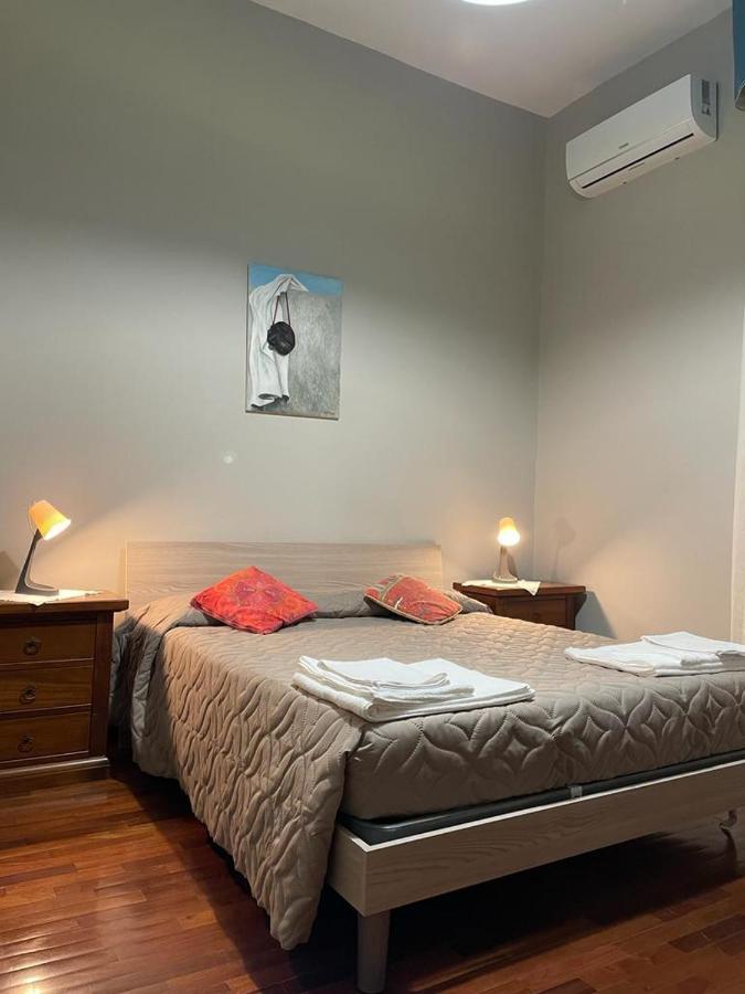 La Ferrovia Holiday Home Neapel Exterior foto